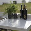 Udekøkken i træ og med vask i rustfri stål fra www.solundhuse-dk.dev.stom.dk